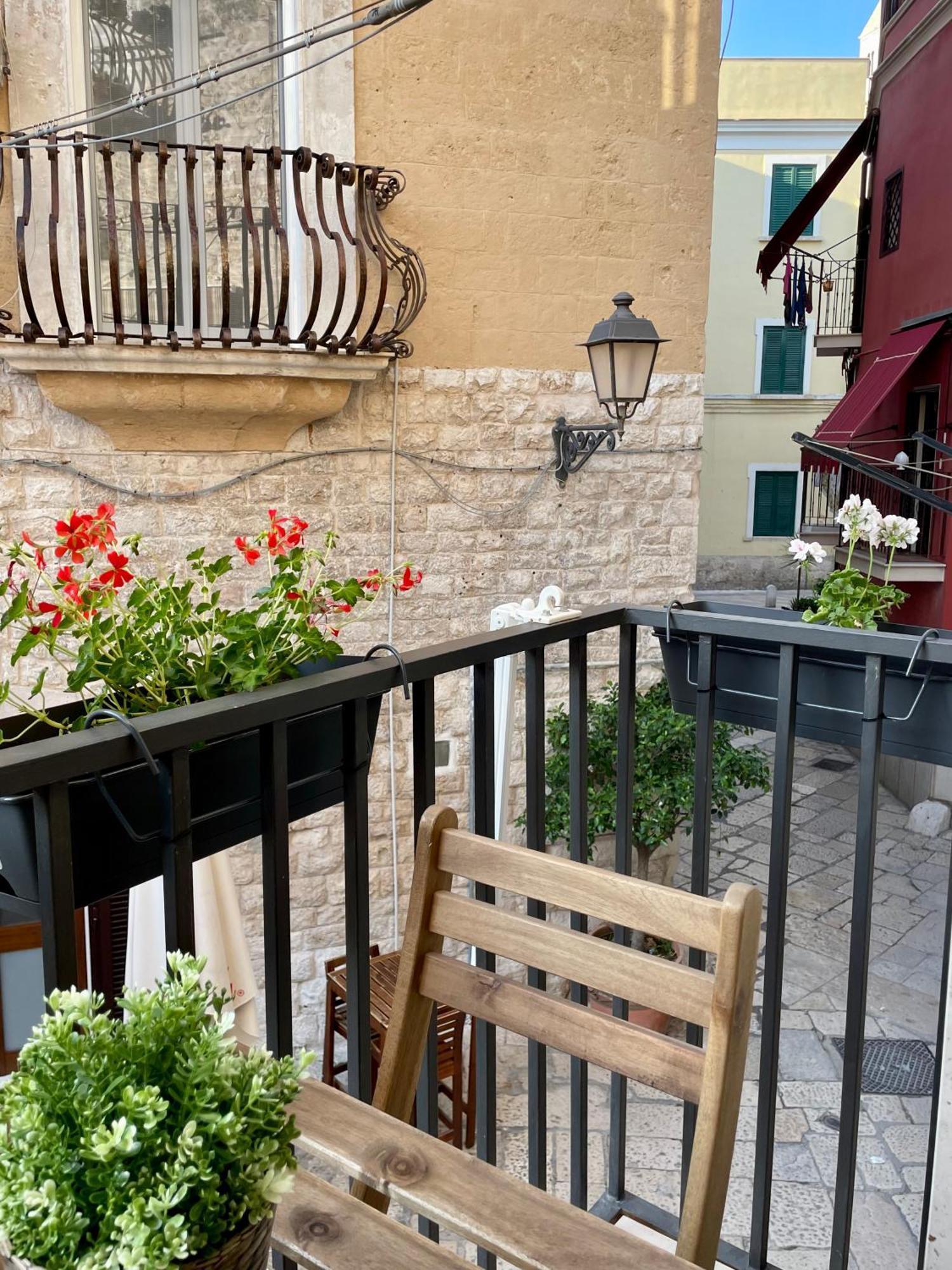 A Casa Di Dora Apartment Bari Exterior photo